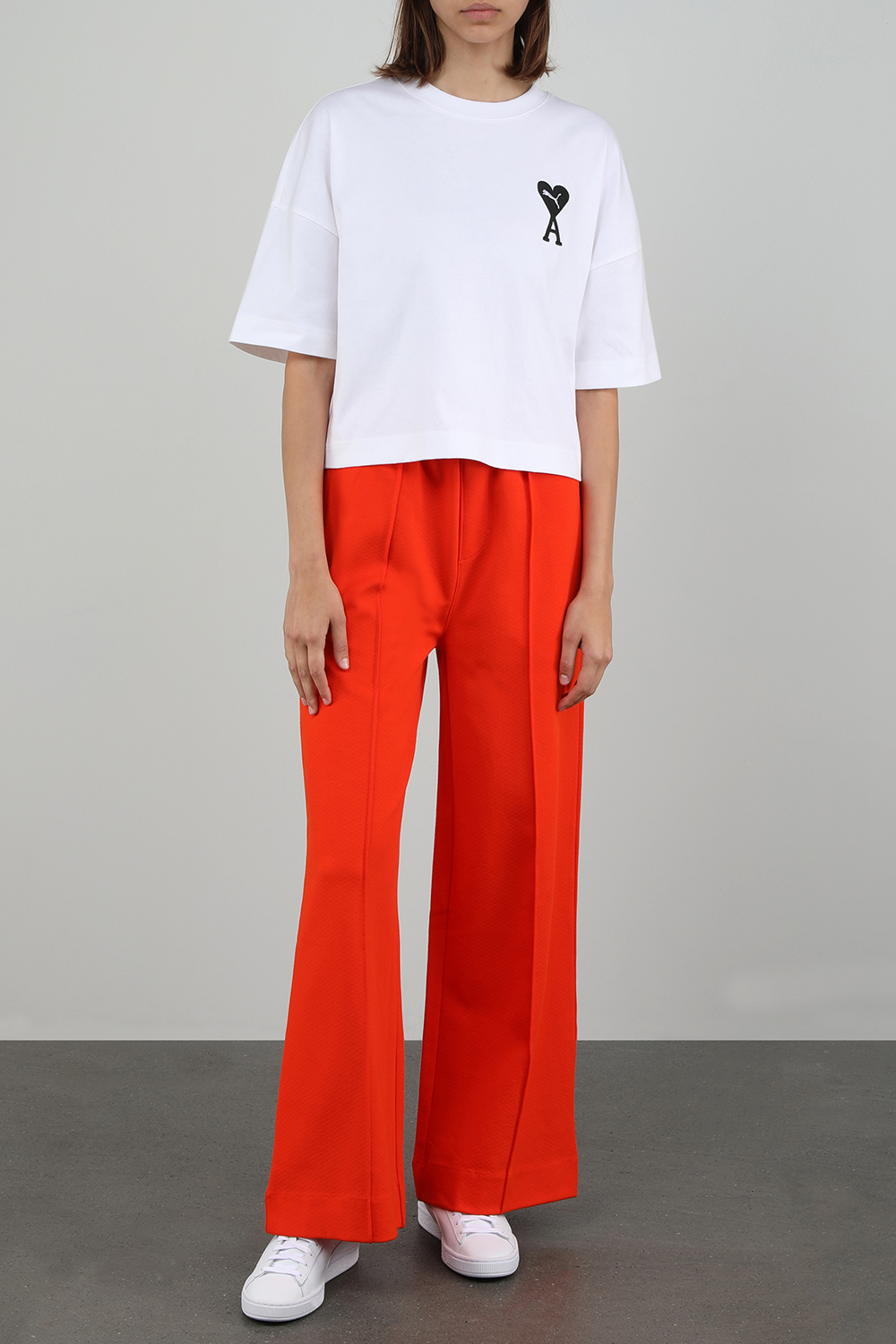 פומה X אמי הודי חולצת טי לבנה